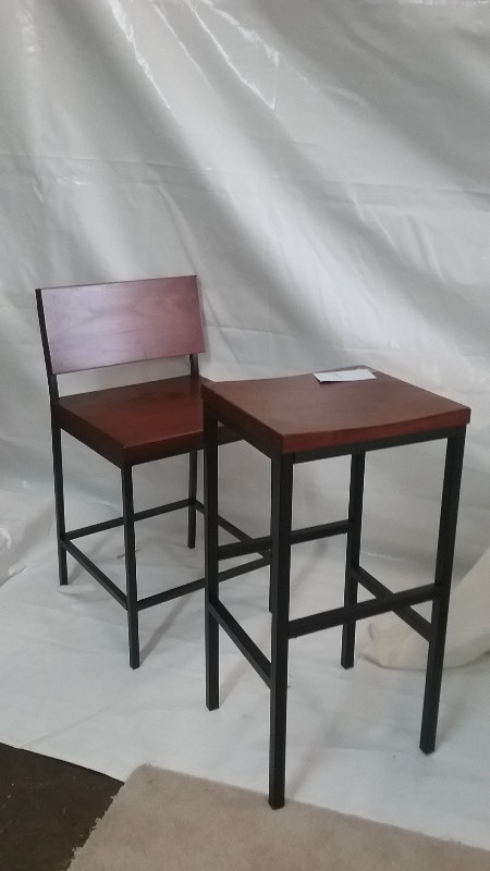 Modern Metal Stool and Writing Stool Set