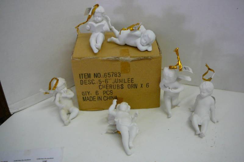 Lot of Christmas OrnamentsDcor
