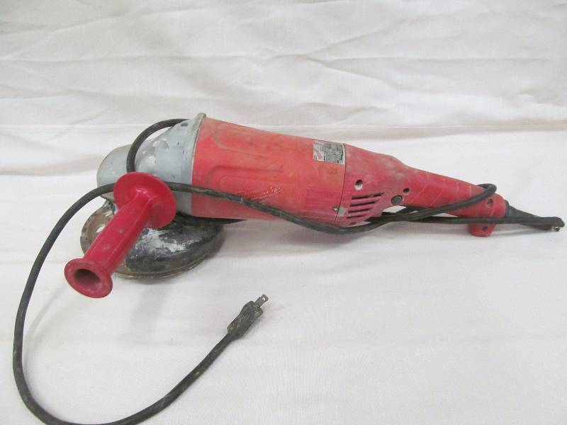 lot 7 image: Milwaukee grinder