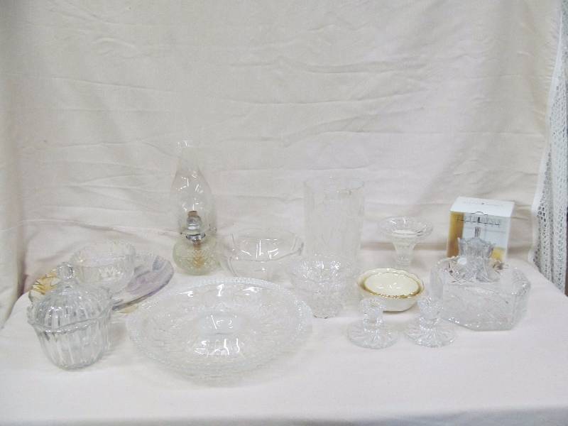 lot 18 image: Crystal glassware