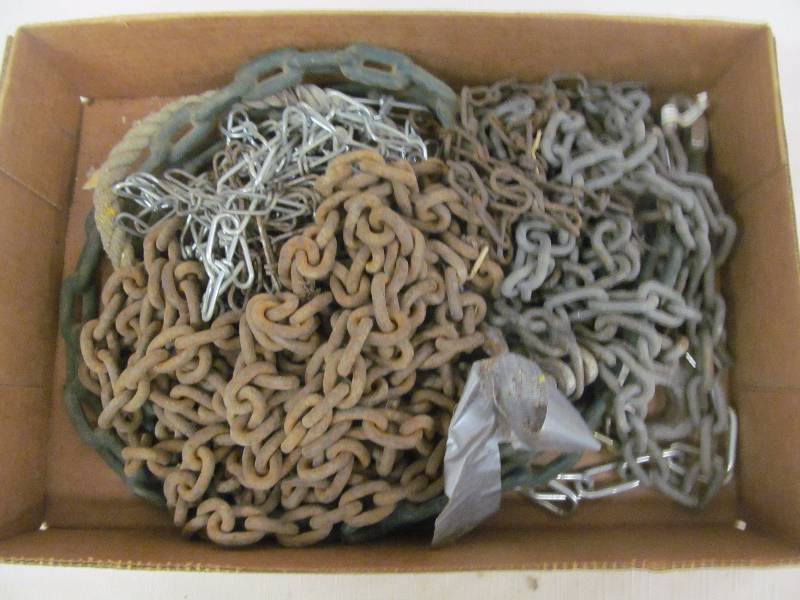 lot 35 image: chains