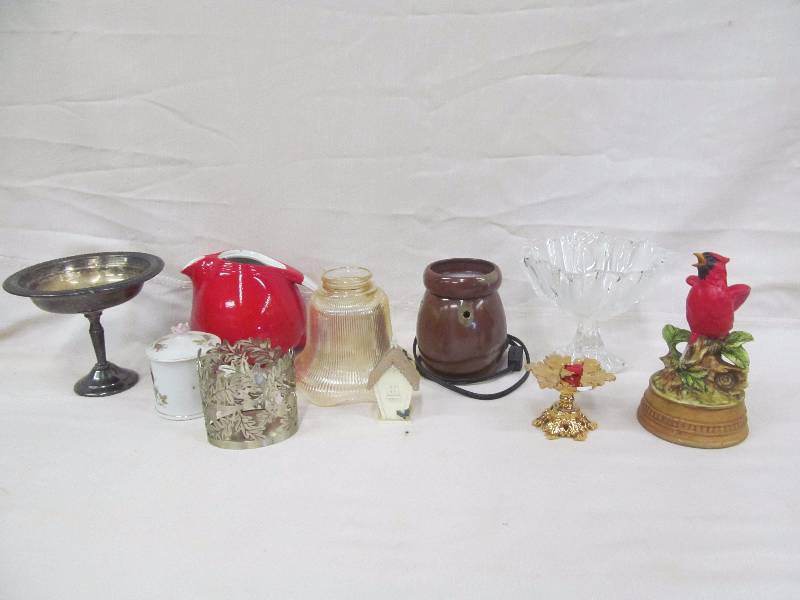 lot 38 image: glassware