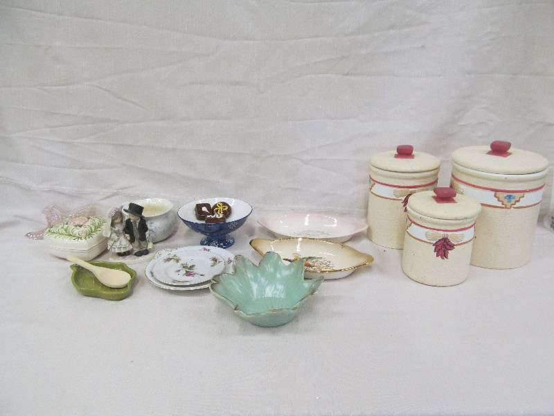 lot 44 image: glassware