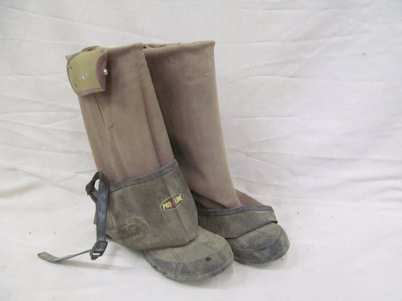 lot 66 image: Proline waders, rubber boots