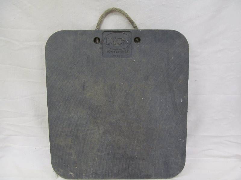 lot 101 image: DicA shield