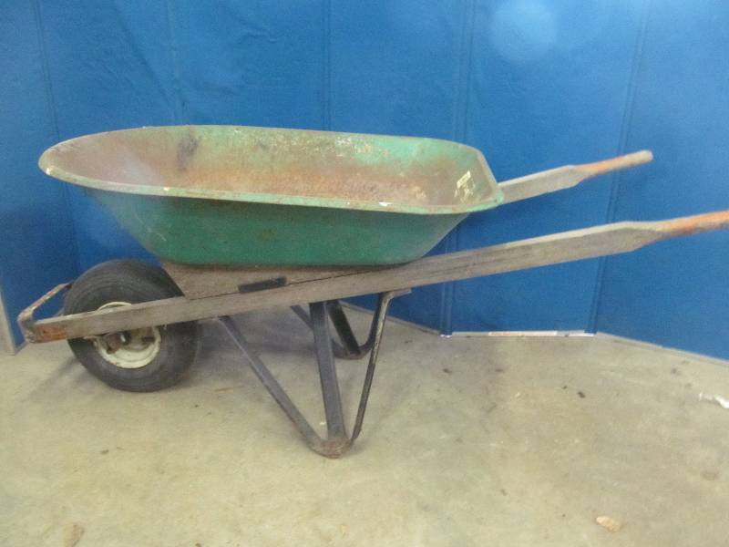 lot 111 image: wheel barrow