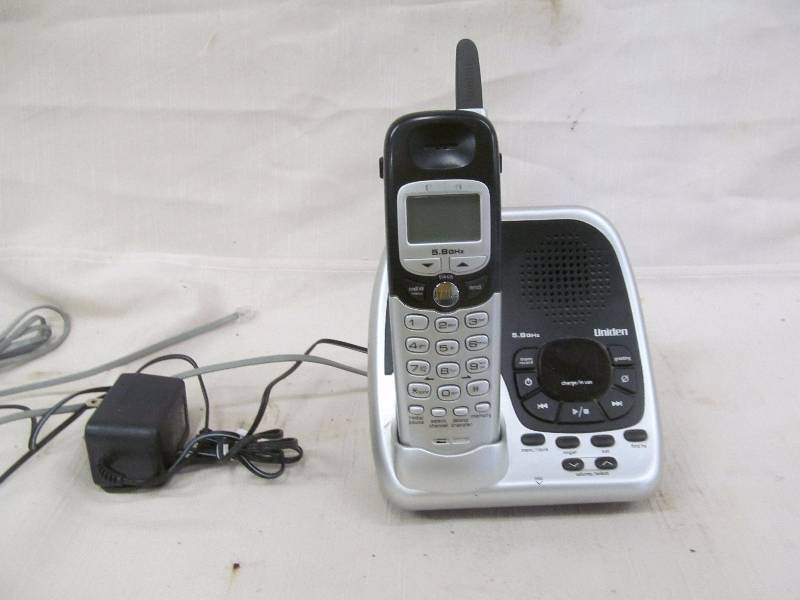 lot 116 image: phone