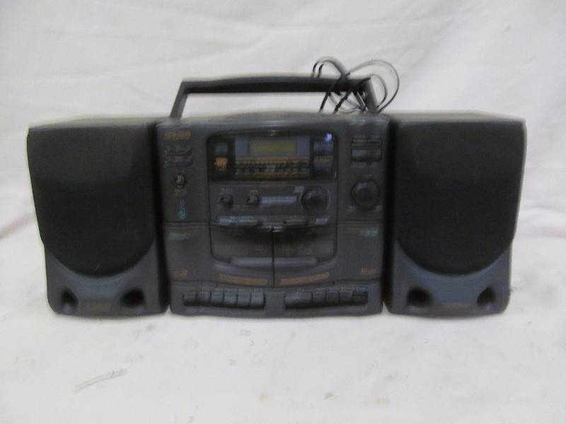 lot 165 image: stereo