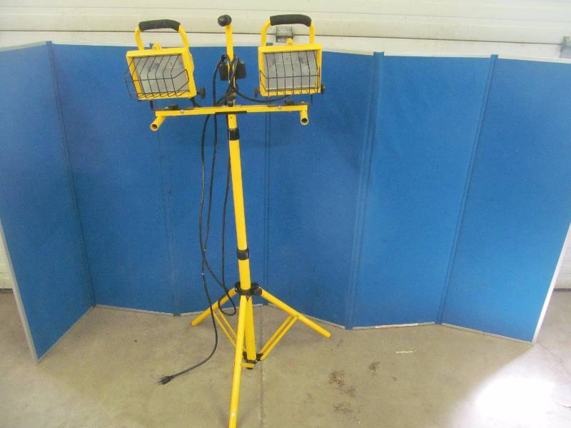 lot 175 image: work light