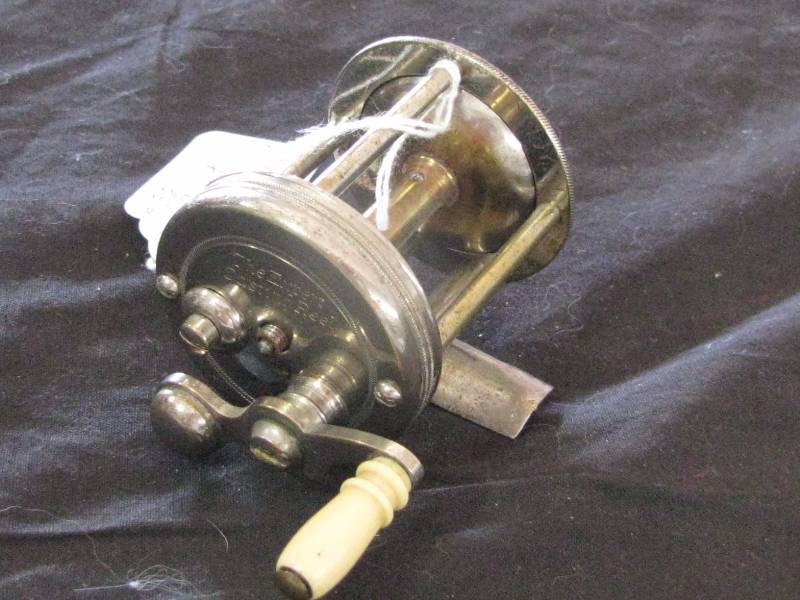 lot 22 image: Expert Casting Trade Reel
