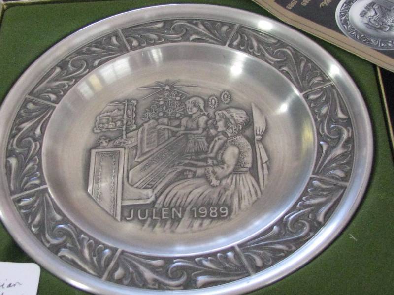 lot 27 image: Pewter Plate by Astri Holthe Arendal, Norway 1989