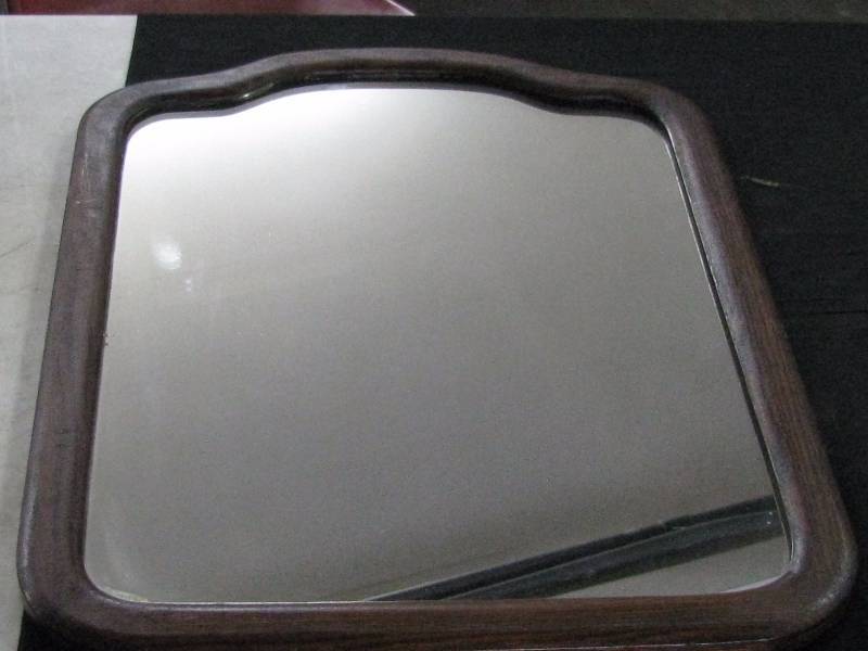 lot 51 image: Vintage Mirror