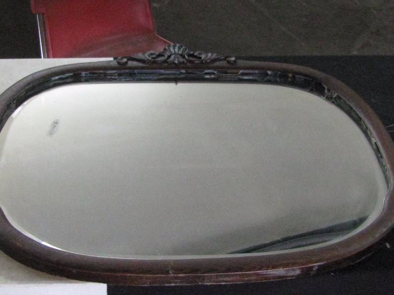 lot 54 image: Vintage Mirror