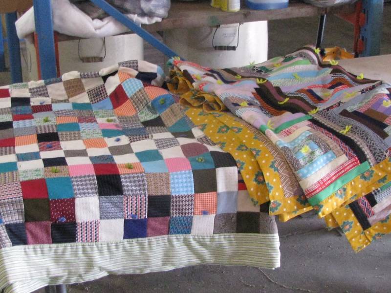 lot 79 image: Vintage Quilts