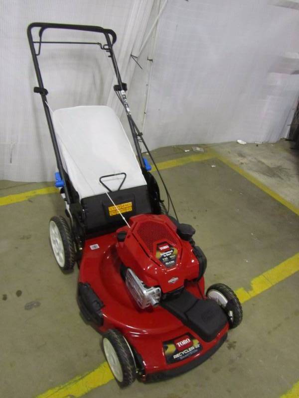 lot 8 image: Toro 22 in. High Wheel Variable Speed Self-Propelled Walk-Behind Gas Lawn Mower with SmartStow