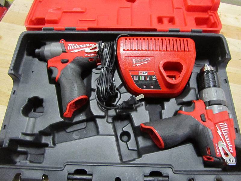 lot 26 image: Milwaukee M12 FUEL 12-Volt Lithium-Ion 12 in. Hammer DrillDriver and Impact Combo Kit