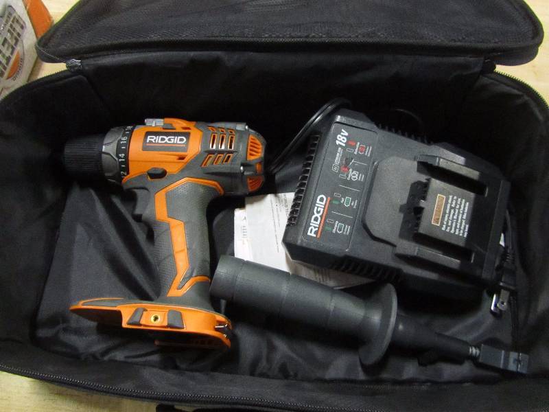 lot 32 image: RIDGID 18-Volt Lithium-Ion 12 in. Cordless Brushless Compact Hammer Drill Kit
