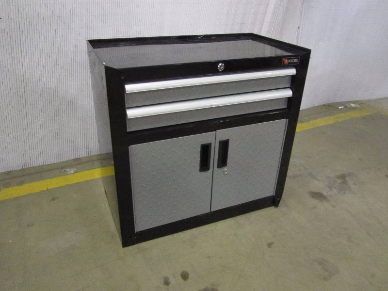 lot 49 image: Excel 26 in. 5-Drawer Chest and Roller Combination, Black with Diamond Plate Drawer Fronts