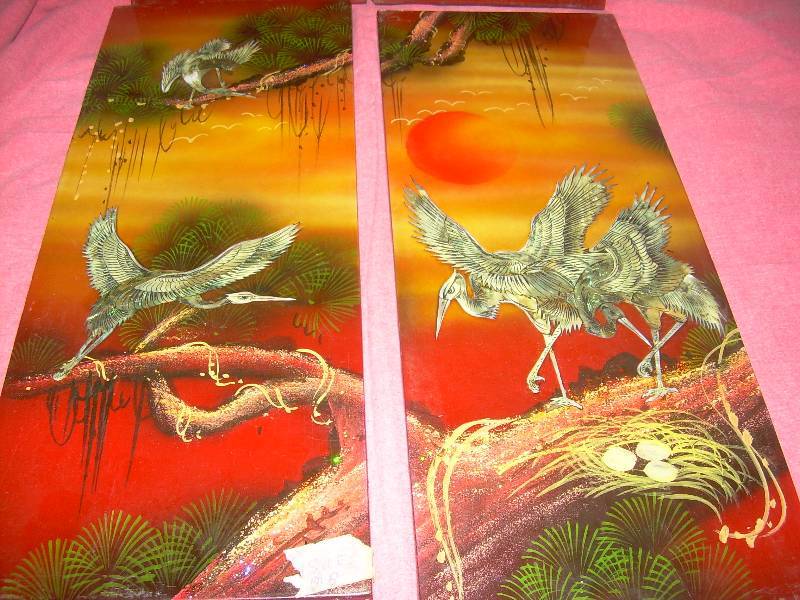 4 VINTAGE WALL HANGINGS