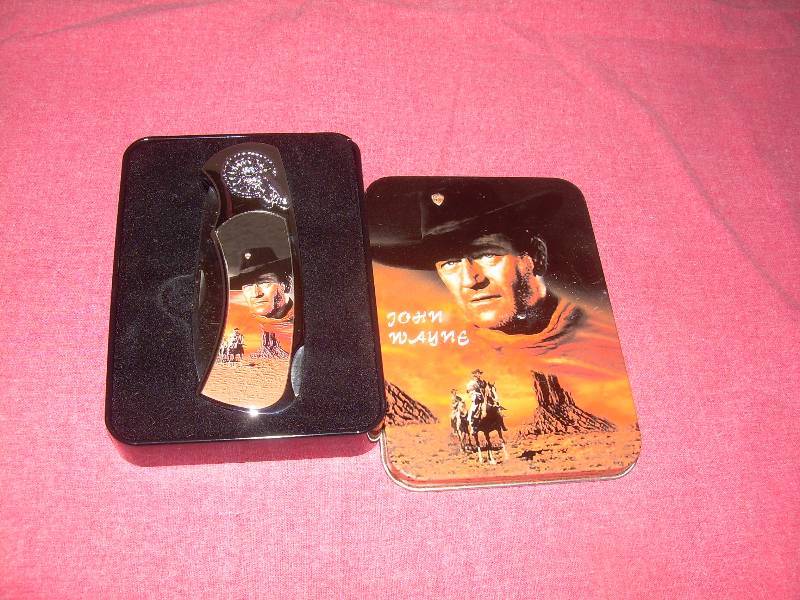 JOHN WAYNE COLLECTORS KNIFE