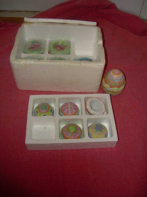 SET OF 6 NEW CANDLES AND COVERS