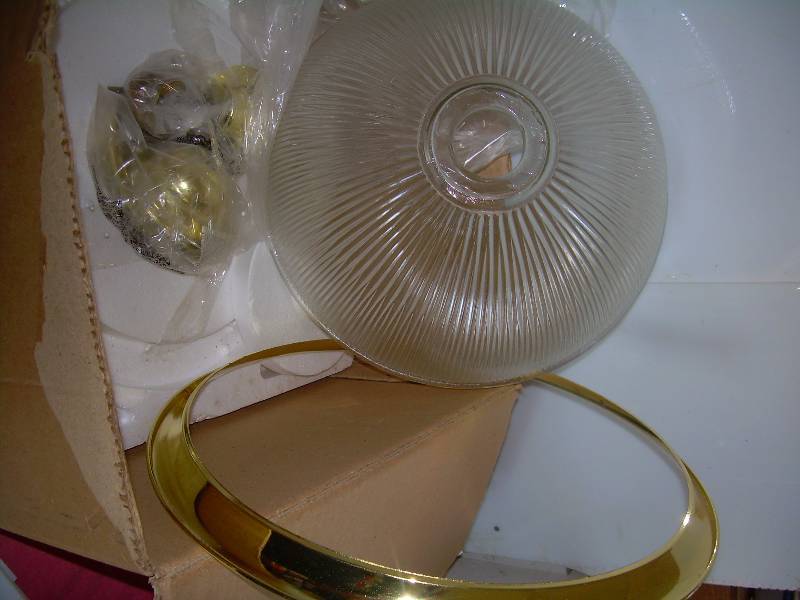 OVERHEAD LIGHT