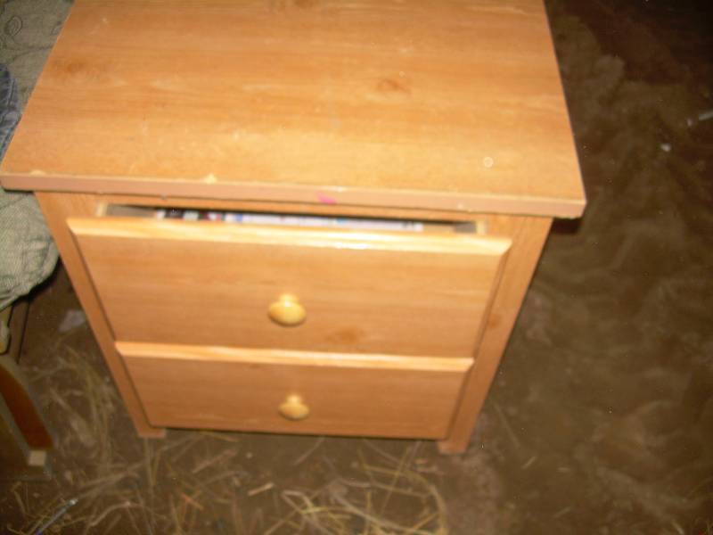 2 DRAWER NIGHT STAND