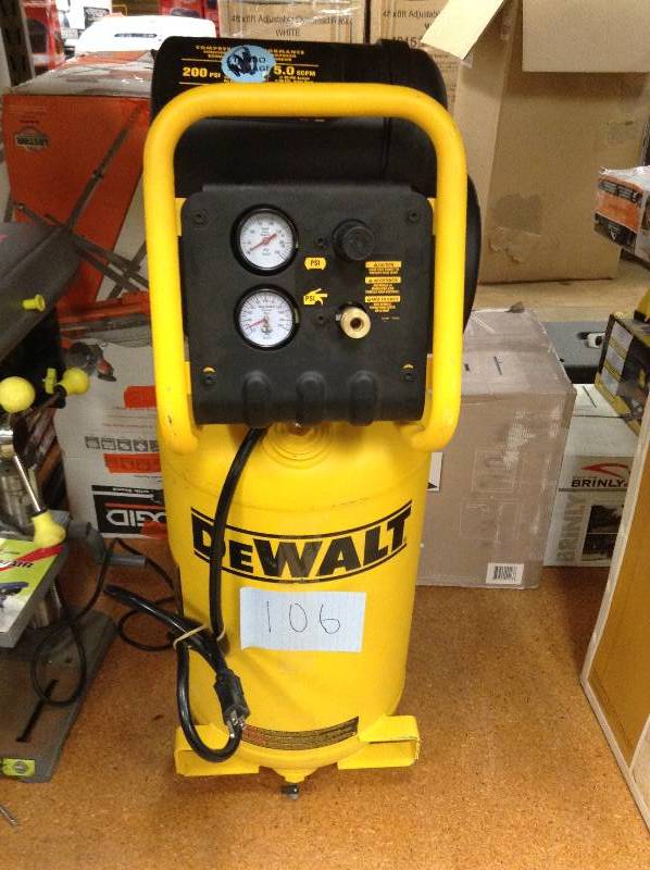 Dewalt 15 Gal 1.6Hp Air Compressor in working conditions