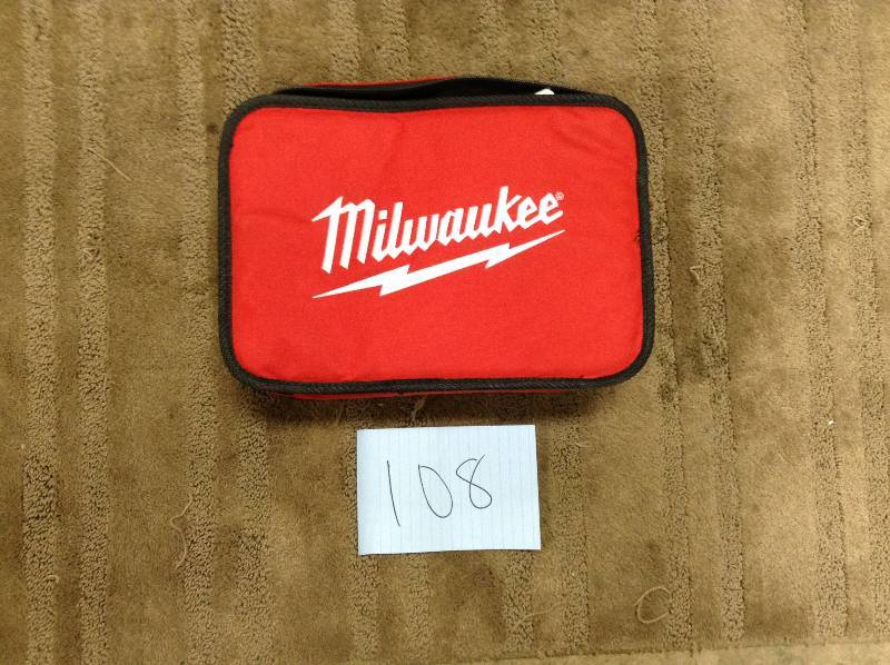 Milwaukee M12 Drill Driver in like new condition