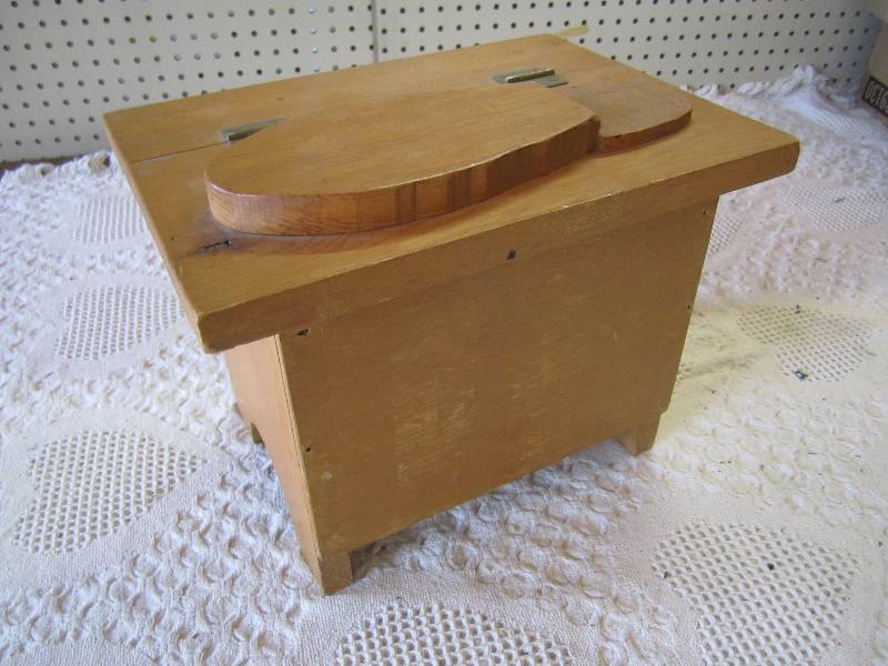 lot 251 image: Solid Wood Shoe Shine Box with misc...