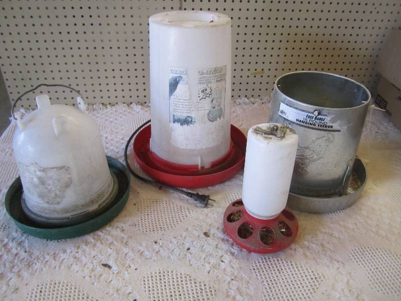 lot 267 image: Lot of Chicken Water and Feeders Bi...