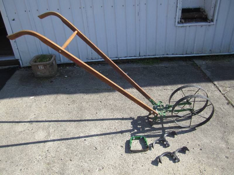 lot 270 image: Hoss Wheel Hoe Double wheel upgrade...