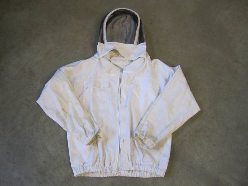lot 278 image: Bee Keeping Jacket and Veil Large...