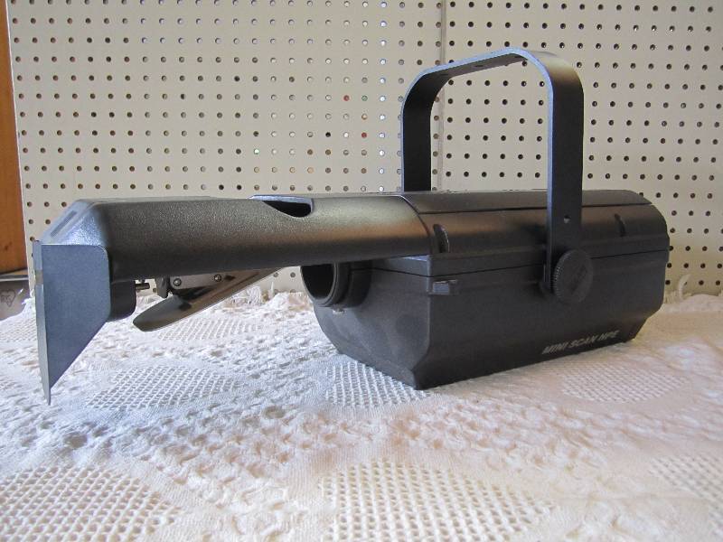 lot 2 image: Clay Paky Mini Scan HPE intelligent...