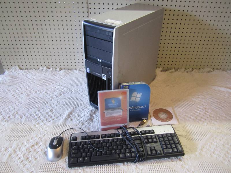 lot 16 image: HP xw4600 Work Station Desktop Comp...