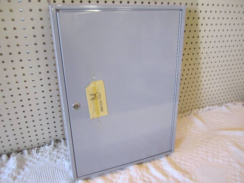lot 54 image: Securit Key Control Supplies Lockin...