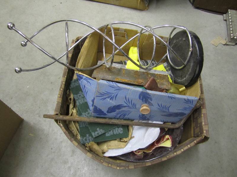 lot 66 image: Box of random misc. See all photos....