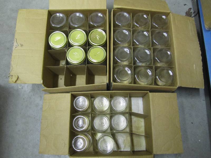 lot 88 image: Lot of Kerr Mason Jars Pint and Qua...