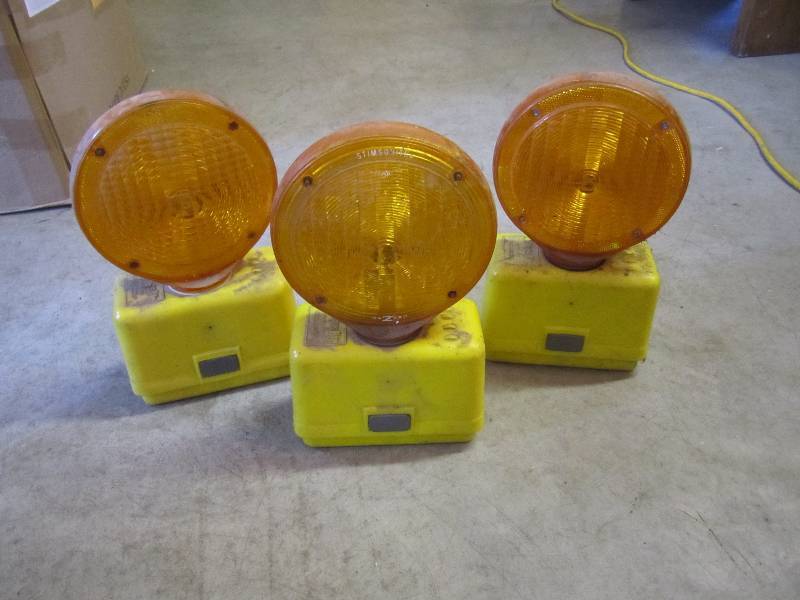 lot 89 image: Lot of 3 Warning Lights 12.75 high...
