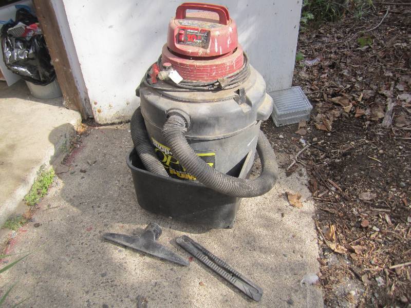 lot 116 image: 18 gallon shop vac Untested...