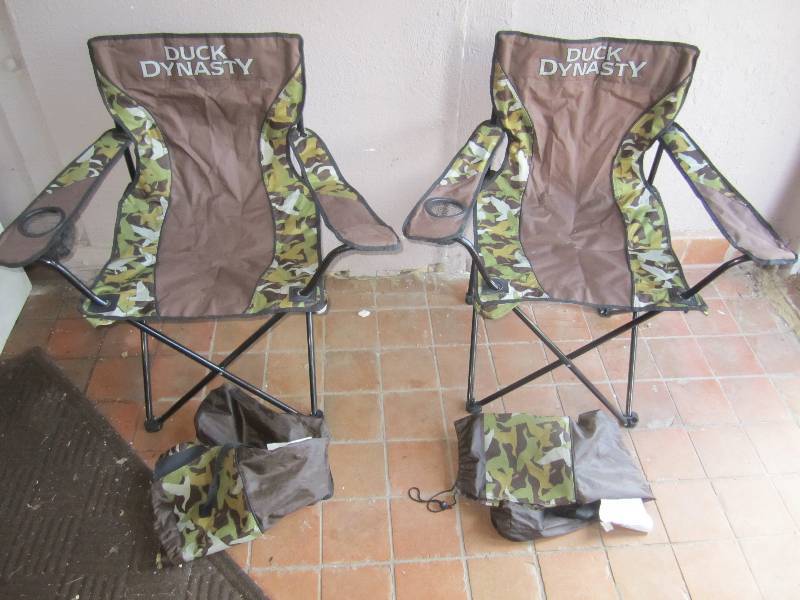 lot 144 image: Pair of Duck Dynasty Folding Chairs...