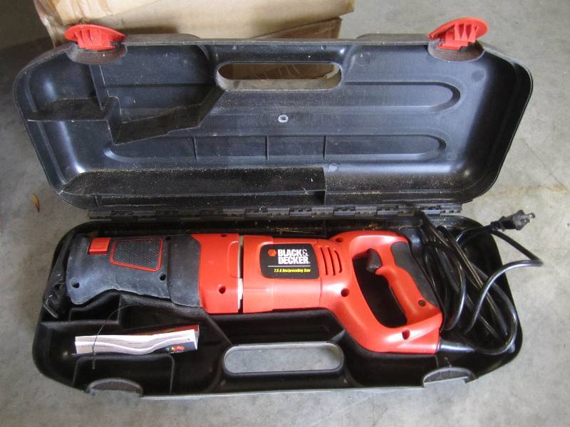 lot 168 image: Black & Decker Reciprocating Saw wi...