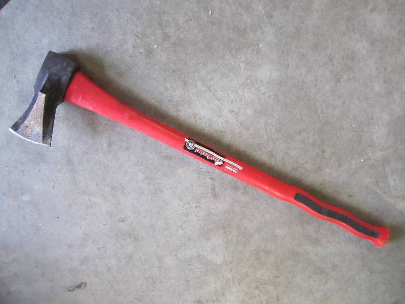 lot 169 image: True Temper Fiberglass Splitting Ma...
