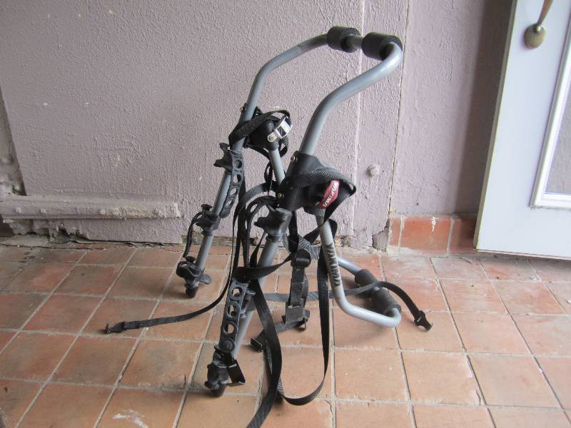 lot 194 image: Yakima Rack ...