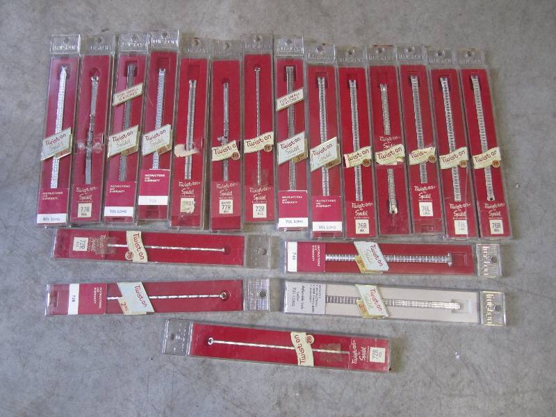 lot 199 image: Lot of 19 watch bands NOS ...