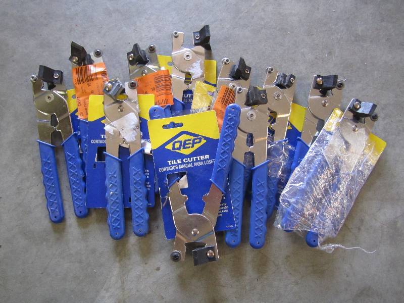 lot 208 image: Lot of QEP Tile Cutters...