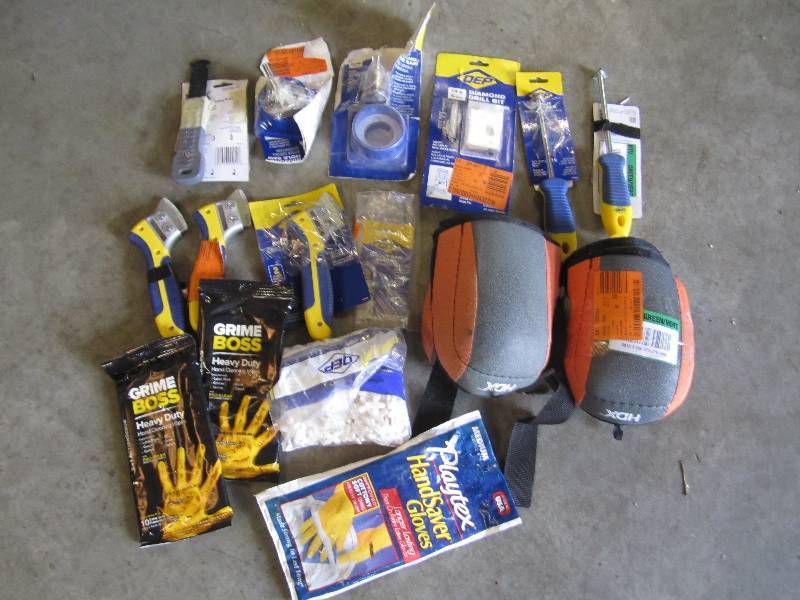 lot 217 image: Lot of misc tool items etc....