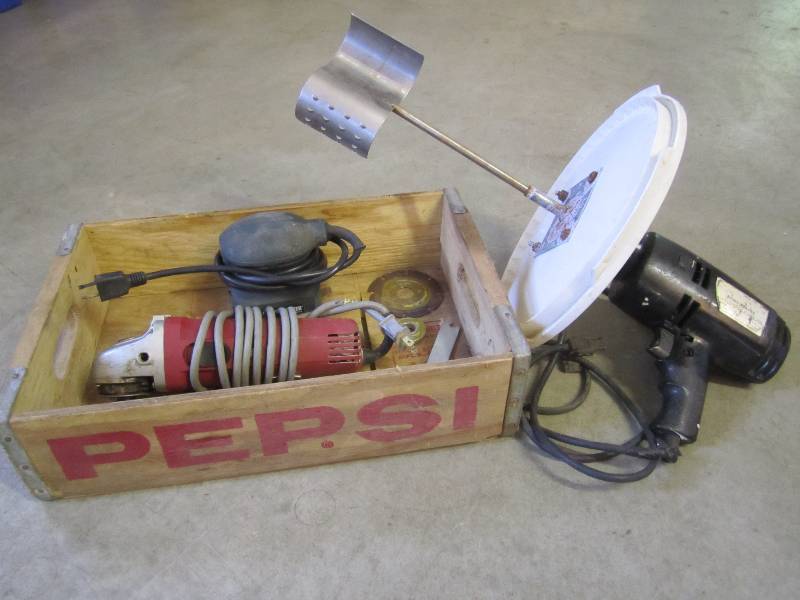 lot 227 image: Lot of power tools in vintage wood ...