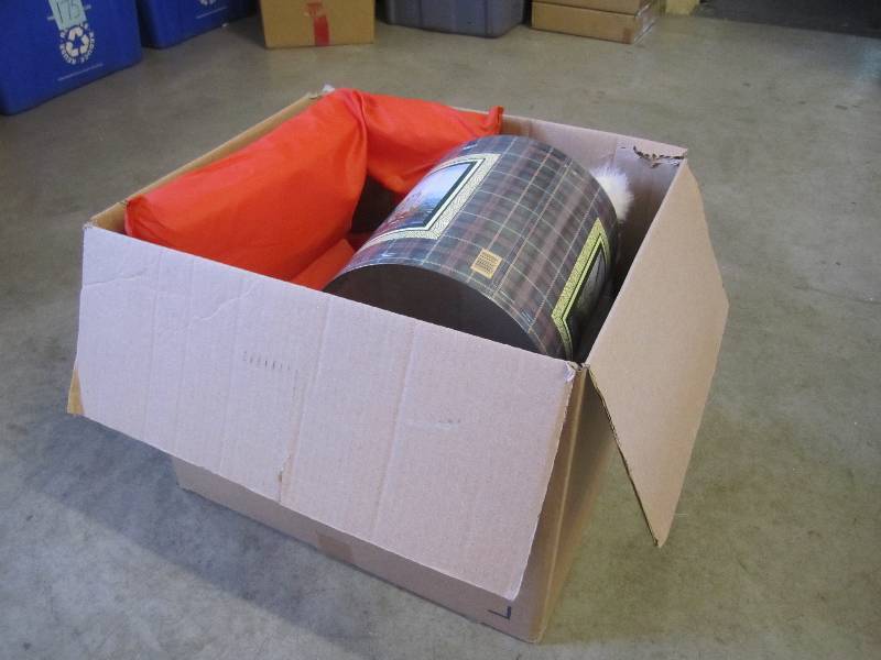 lot 238 image: Box lot of misc items. HD Plastic F...