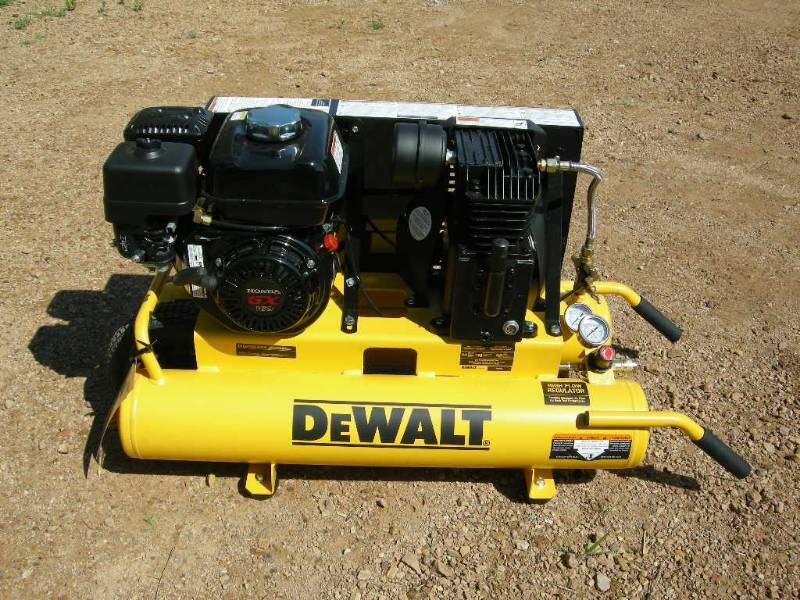 DeWalt Jobsite Pontoon Gas Air Compressor